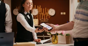 Manfaat Teknologi Digital dalam Pemantauan Housekeeping