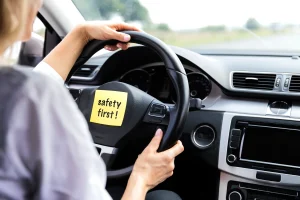 Hindari Kecelakaan, Terapkan Defensive Driving Sekarang!